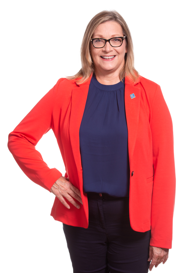 Real Estate Agent Leslie Yoder