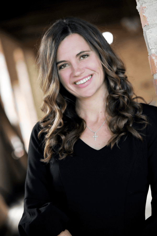 Real Estate Agent Jorie Close